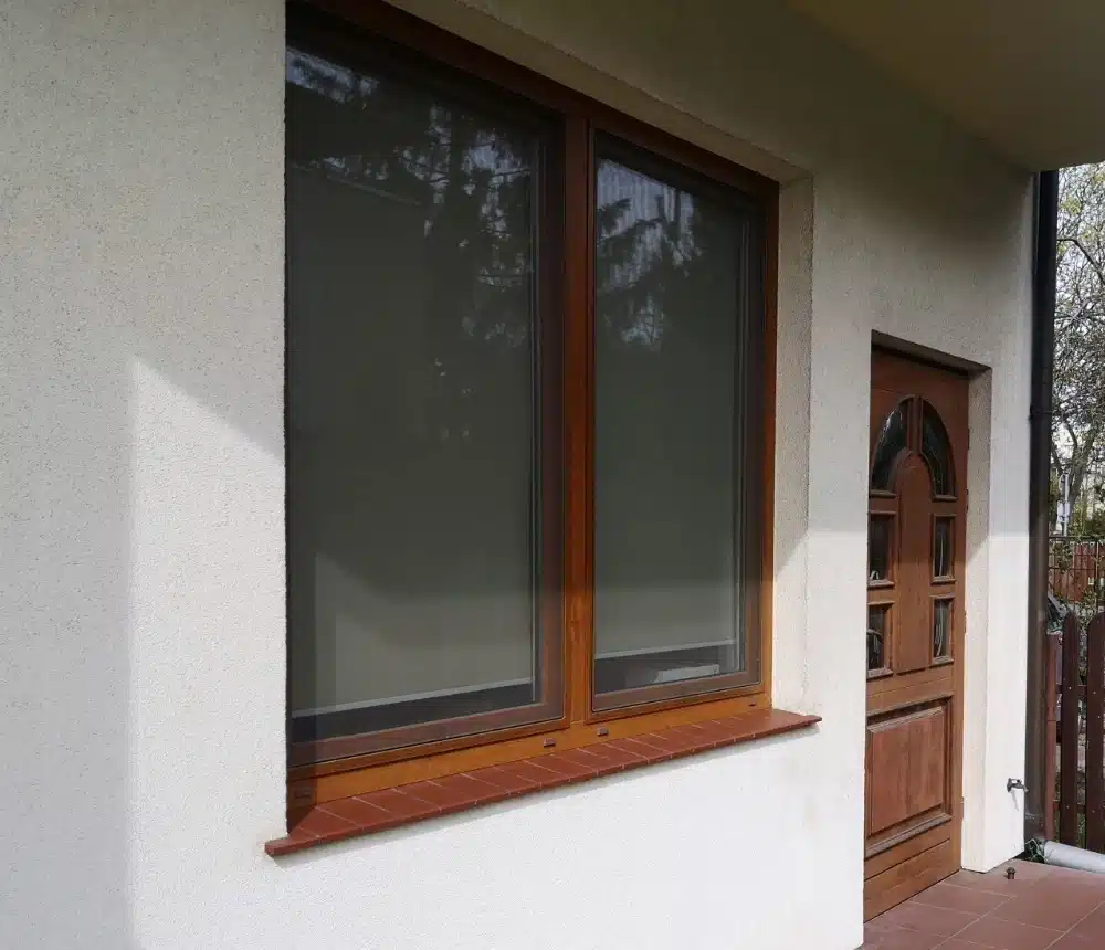 Montaż moskitiery ramkowej Warszawa Żoliborz - widok na zieleń